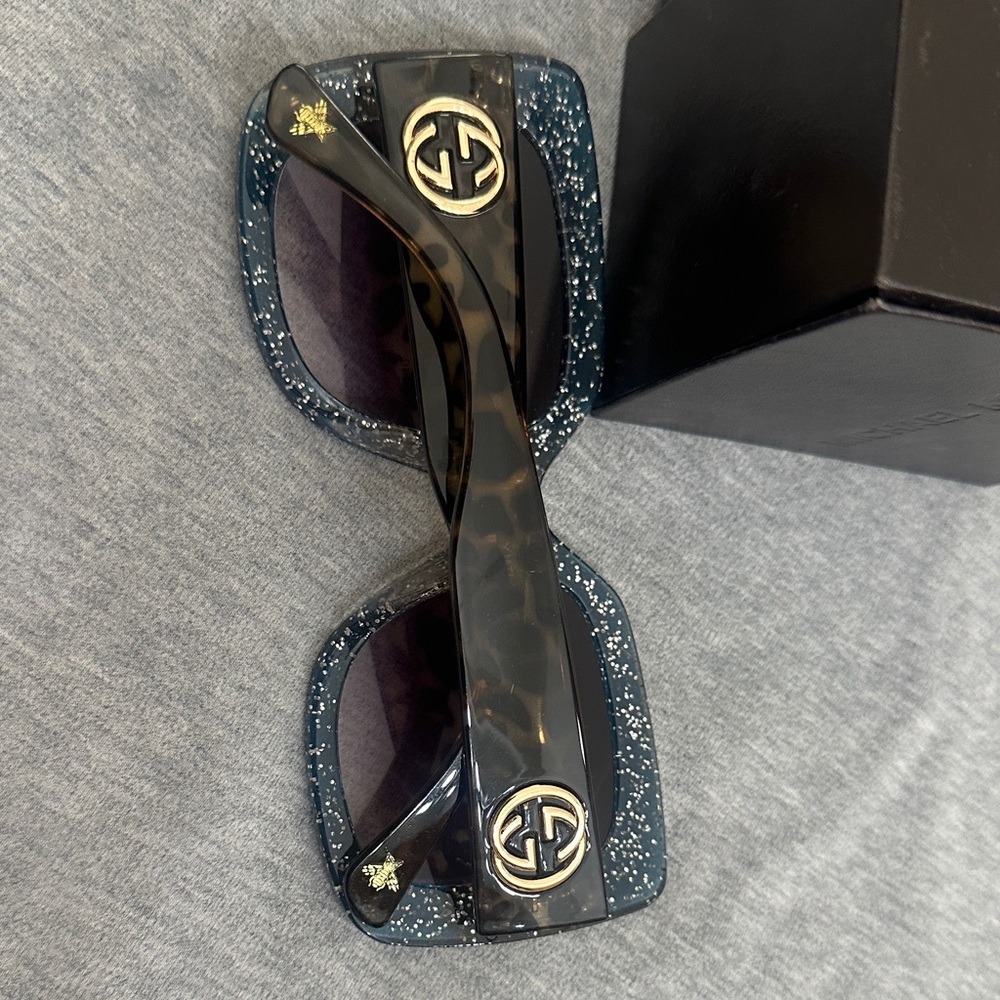 Gucci Teal and Black Women's Sunglasses - Picture 13 of 14